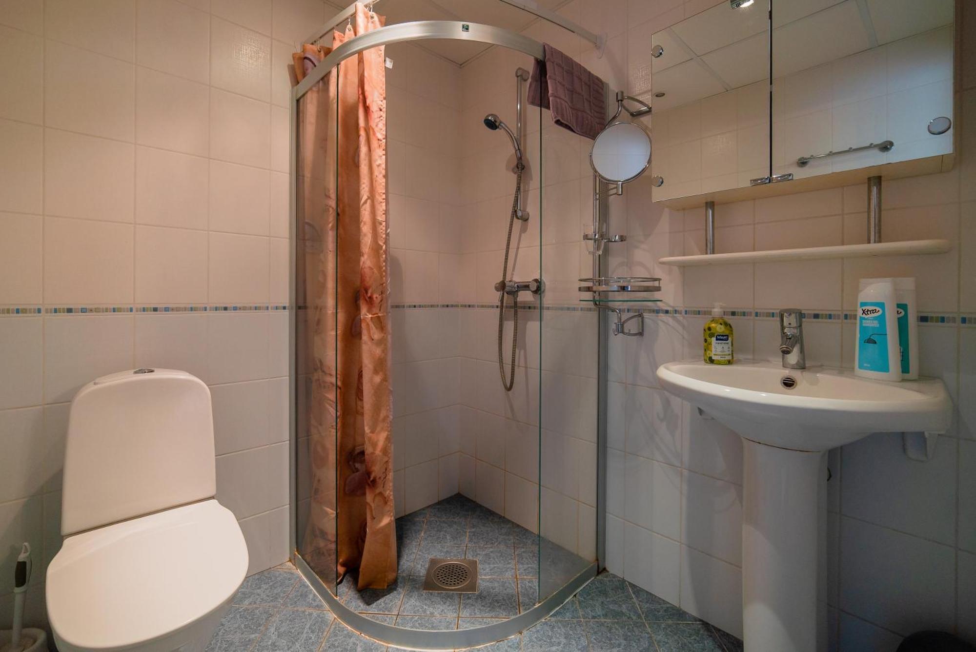 Romeo Family Kaarli Apartment Tallinn Eksteriør billede