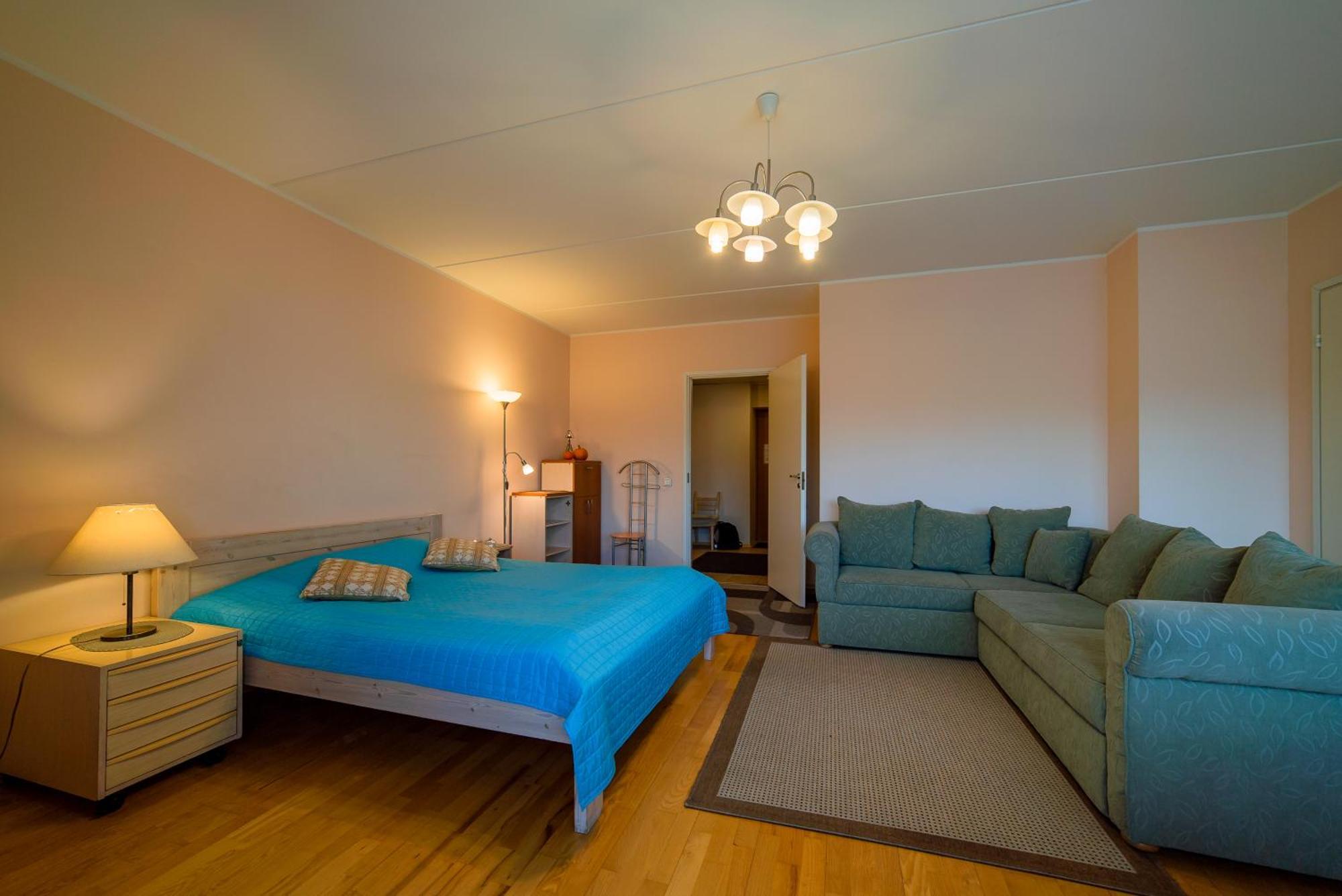Romeo Family Kaarli Apartment Tallinn Eksteriør billede